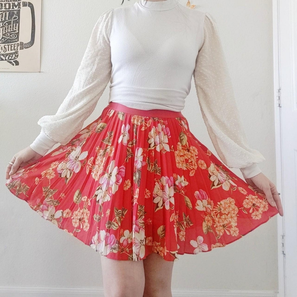 Floral Tropical Pleated Skirt